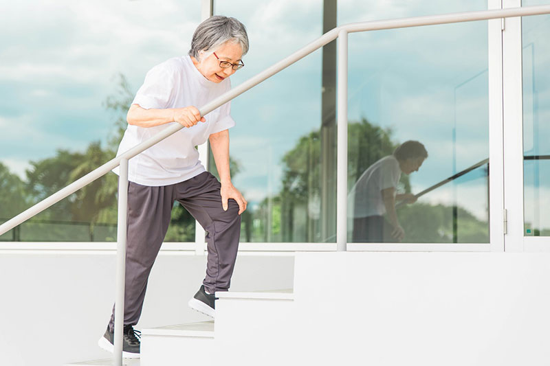 高齢者の骨折予防①高齢者に多い骨折と原因